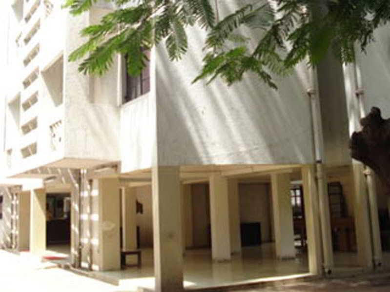 Hotel Meru Pune Esterno foto